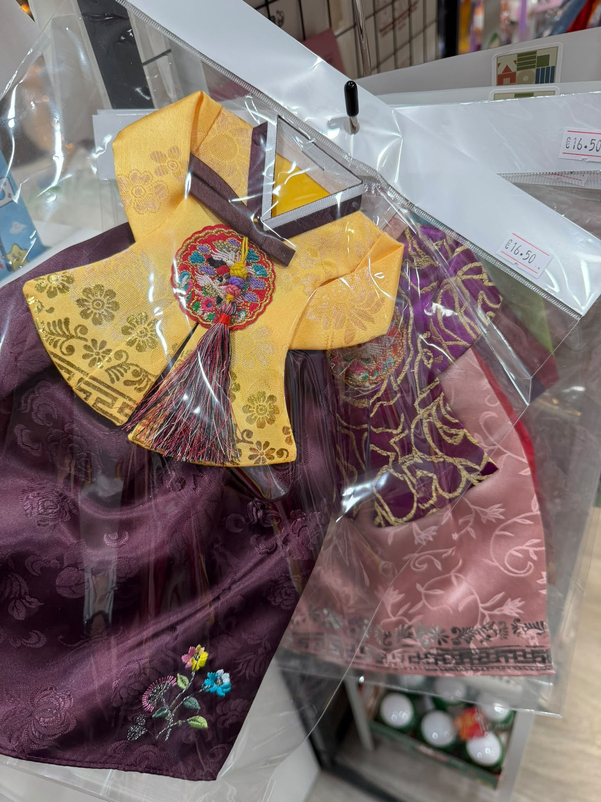 HANBOK WINE COVER