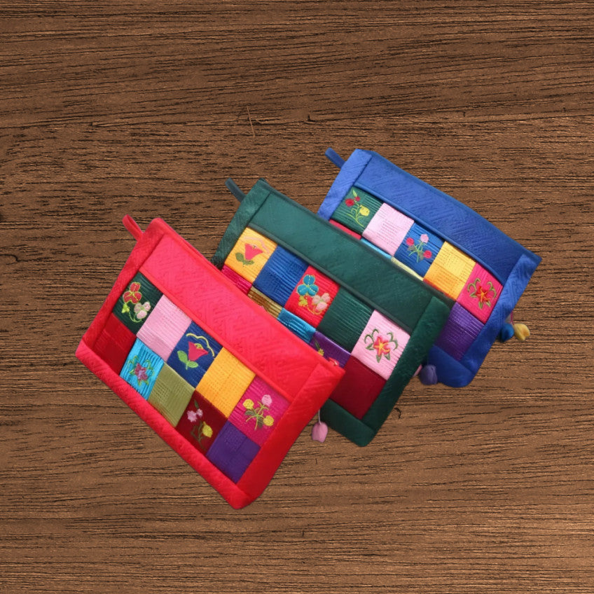 QUILTED PATCH POUCH