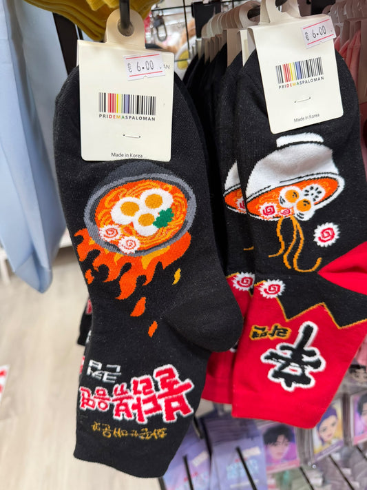 LONG SOCKS w KOREAN RAMEN