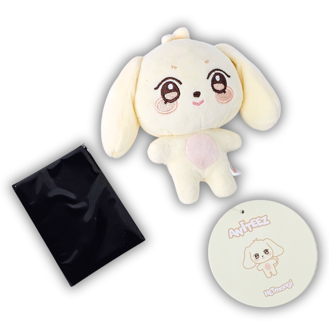 ANITEEZ PLUSH KEYRING (+1 RANDOM PHOTO CARD)