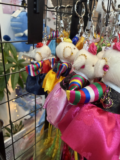 TEDDY BEAR KNOT KEYRING