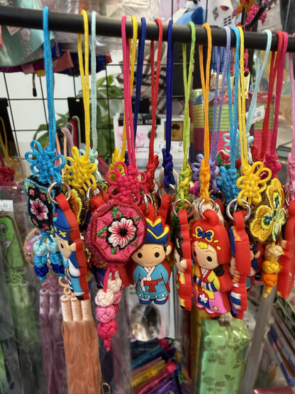 KNOT CHARACTER DOLL KEYRING
