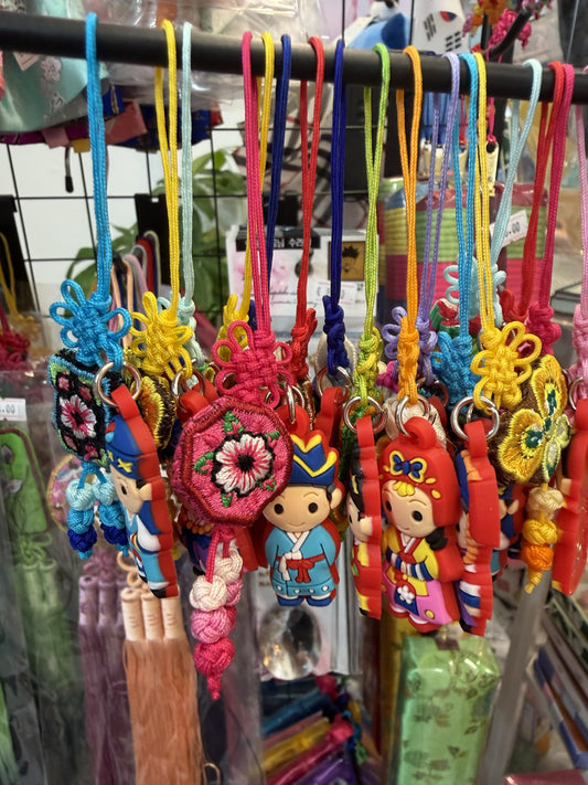 KNOT CHARACTER DOLL KEYRING