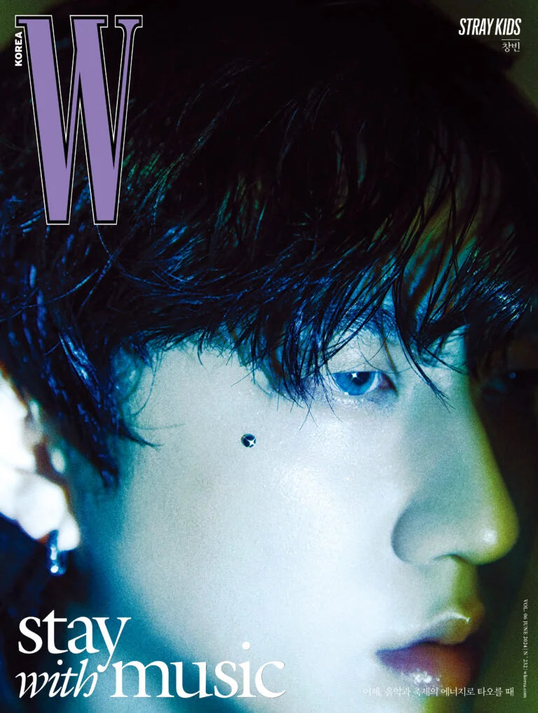 W KOREA 2024 JUNE - STRAY KIDS (17 VERSIONS)