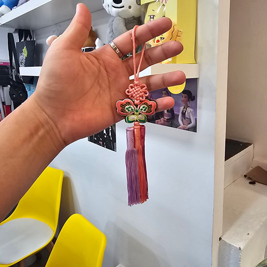 BUTTERFLY 3 COLOR KNOT KEYRING